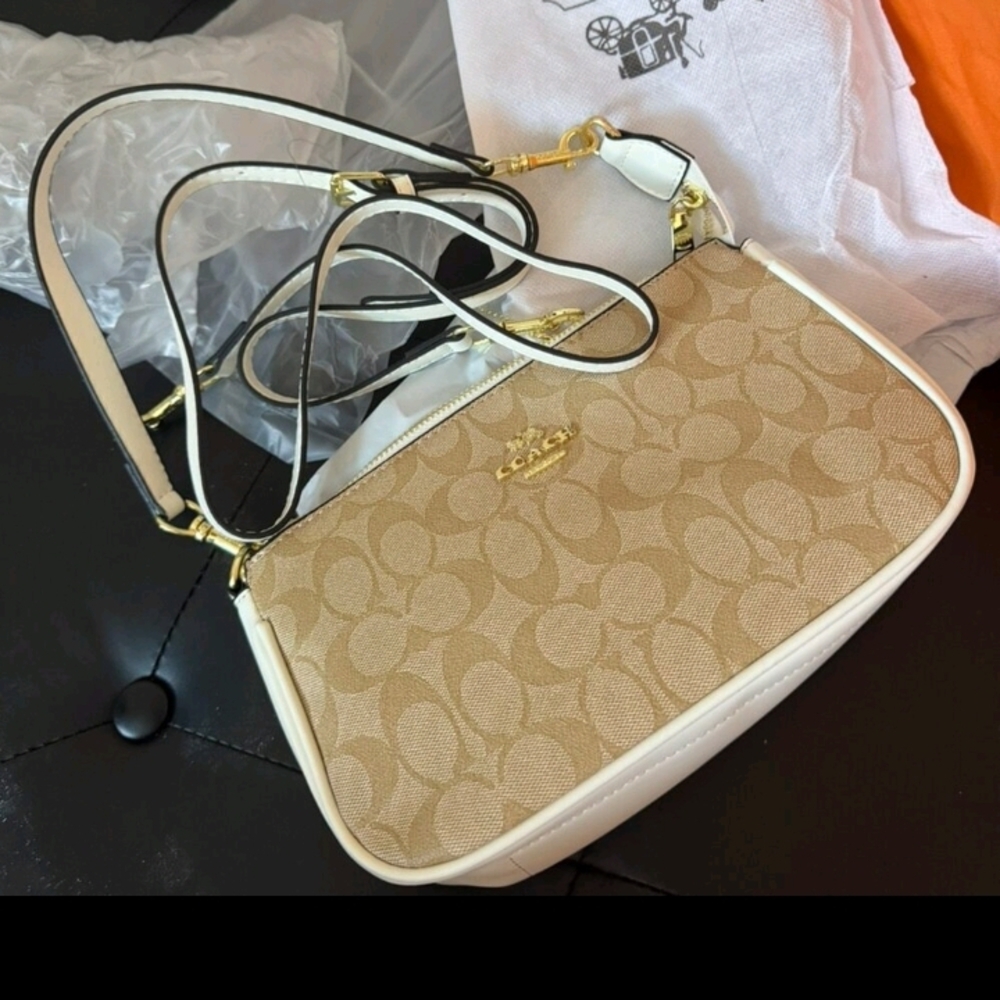 Coach Beige and White Shoulder Bag BRAND NEW